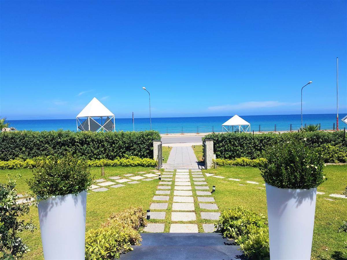 וילאפרנקה טירנה Appartamenti Vacanze Villa Meo מראה חיצוני תמונה