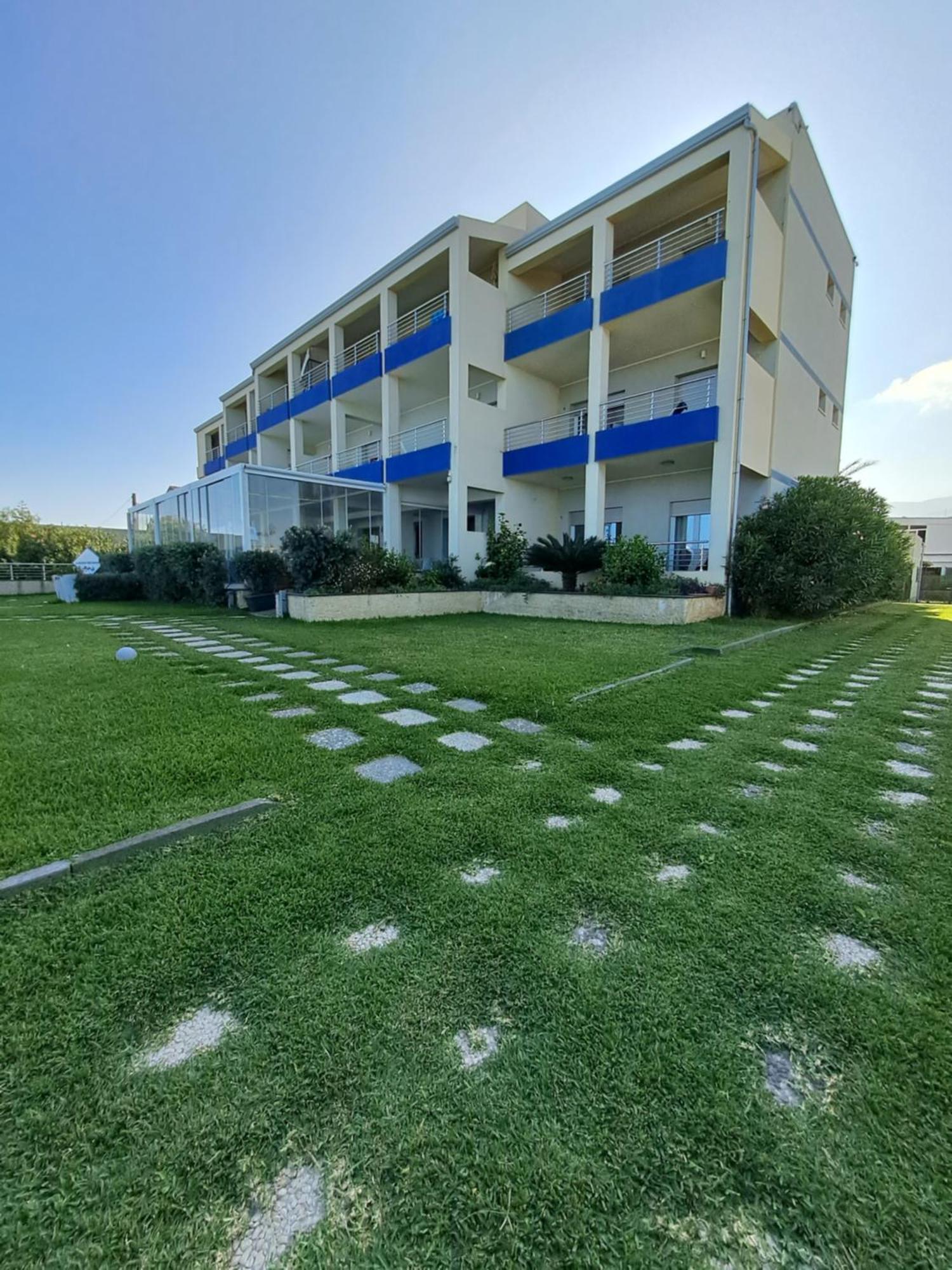 וילאפרנקה טירנה Appartamenti Vacanze Villa Meo מראה חיצוני תמונה