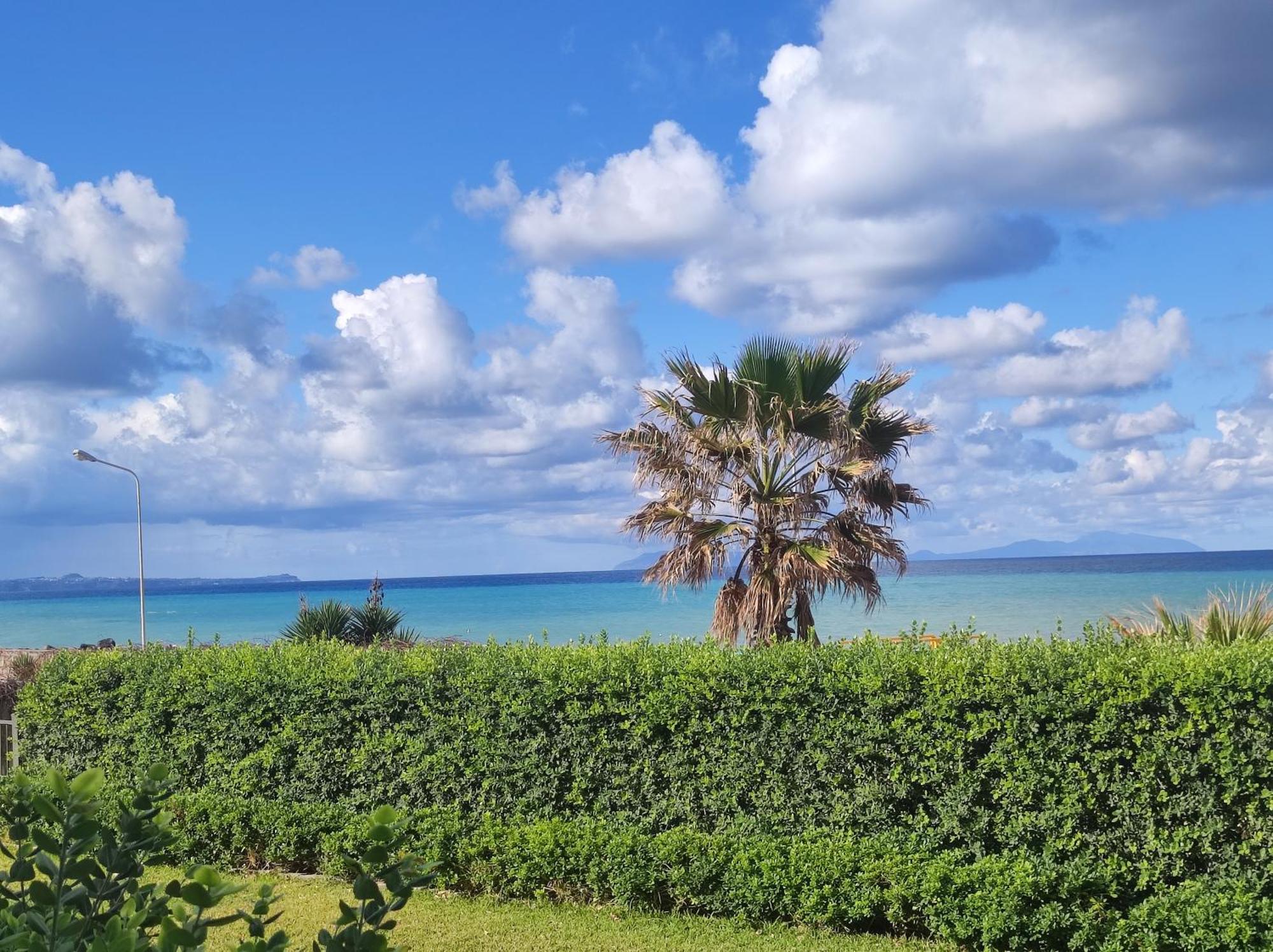 וילאפרנקה טירנה Appartamenti Vacanze Villa Meo מראה חיצוני תמונה