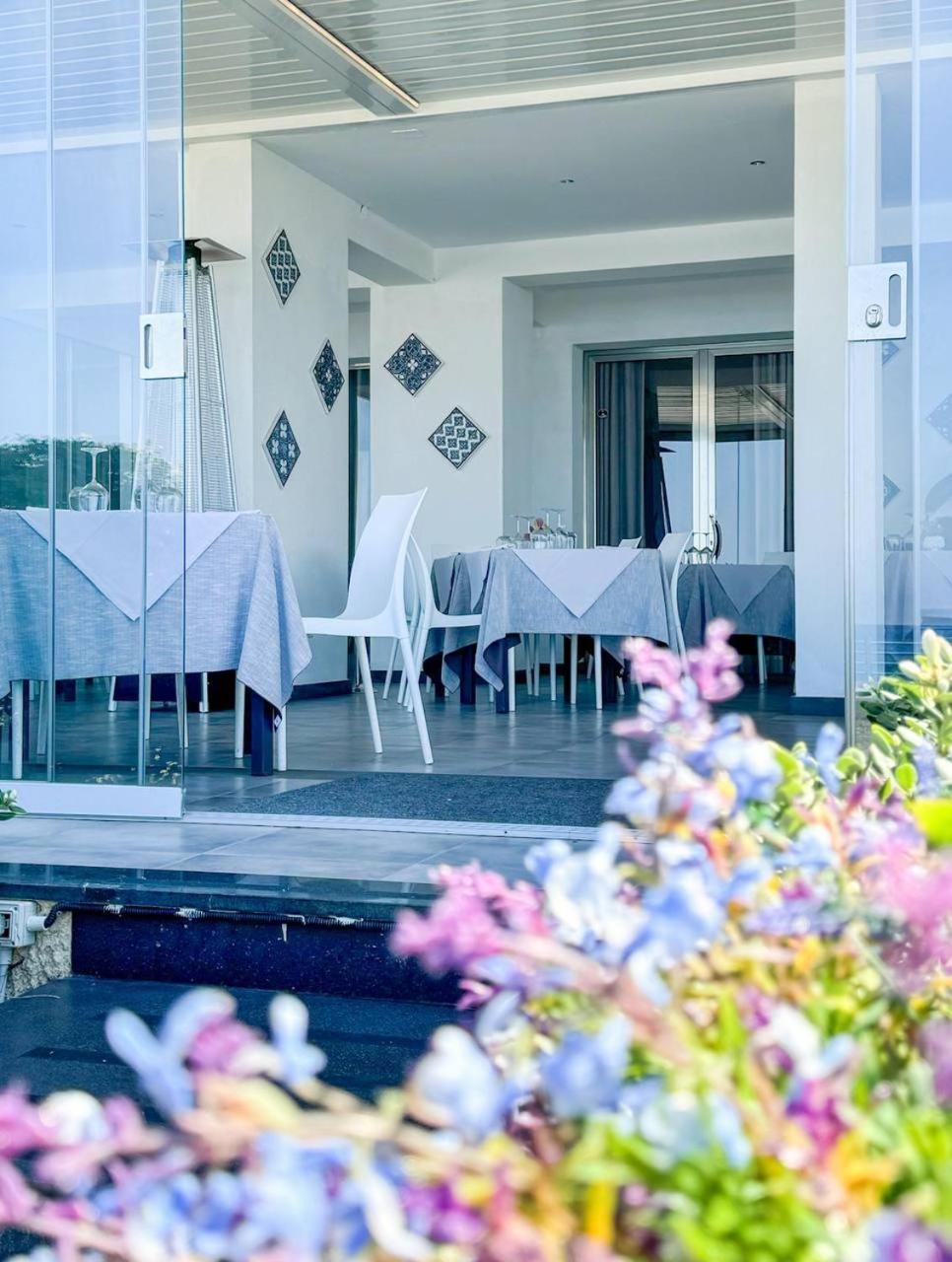 וילאפרנקה טירנה Appartamenti Vacanze Villa Meo מראה חיצוני תמונה